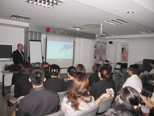 LG-VINA chúng ta là một gia đình (ngày 21-11-2012)